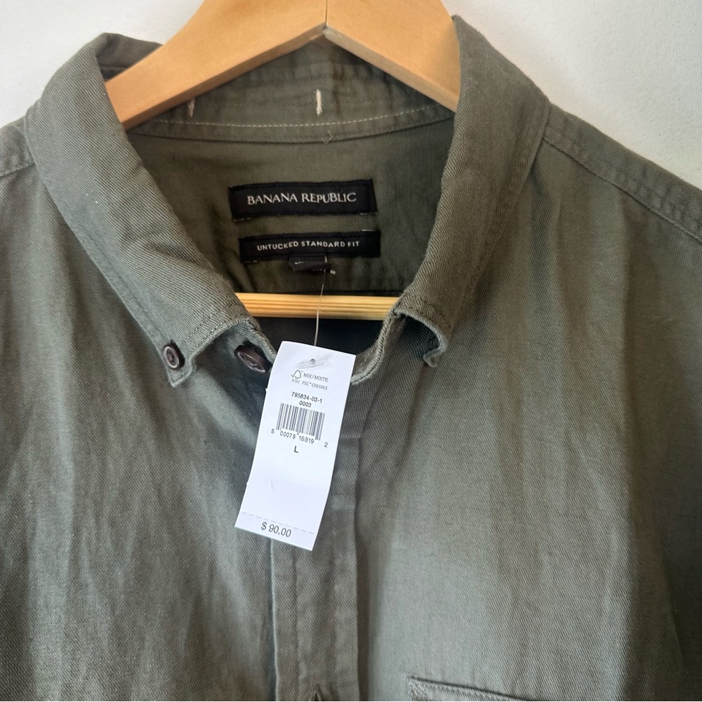 Banana Republic men’s button down